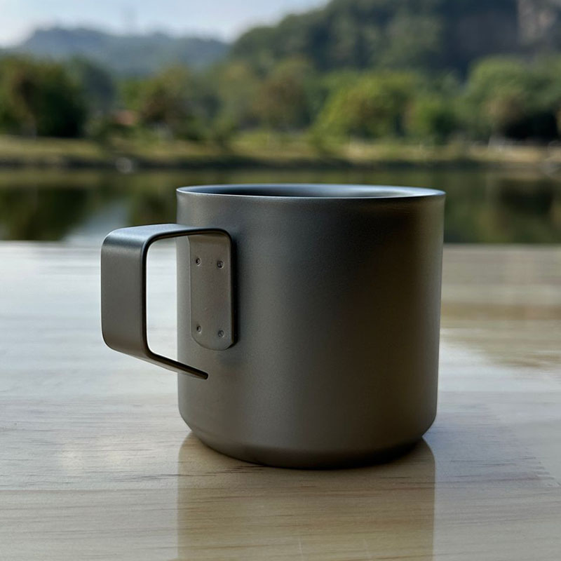 Outdoor Camping Utensils - 150ml ミニコーヒーマグ/ビールマグ、二層チタン合金、小型飲料用具、キャンプ、ポータブルアウトドアウォーターカップ