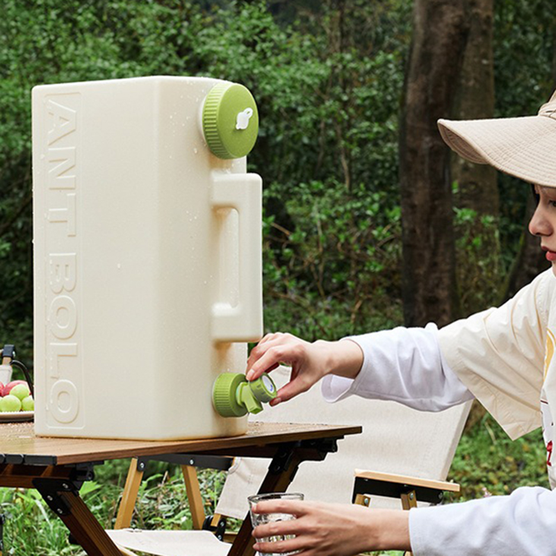 Outdoor Camping Water Jug - 20L屋外キャンプ用ウォーターコンテナ、BPAフリー食品グレード水筒（蛇口付き）、ハイキング、釣り、緊急用