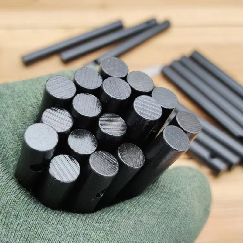 屋外緊急用マグネシウムスティック 穴あきキャンプ用フリント  - Fire Starter Flint のレビューと価格